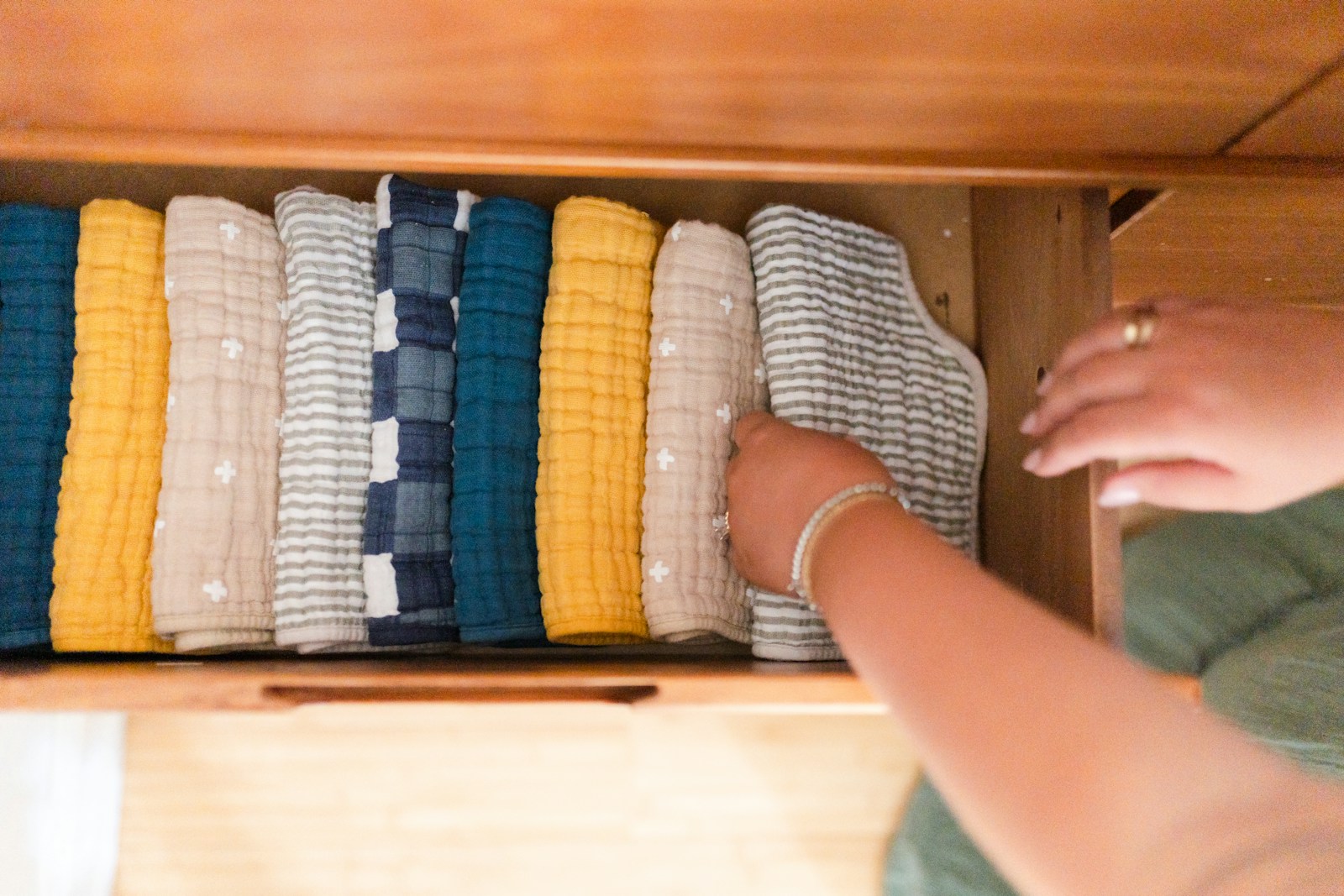 The 10-Minute Decluttering Reset: 12 Small Areas That Make a Big Difference